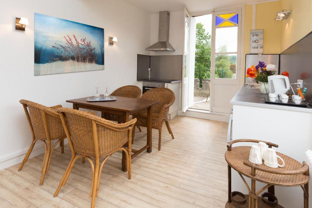 Auberge Du Manoir D'Archelles Arques-la-Bataille ห้อง รูปภาพ